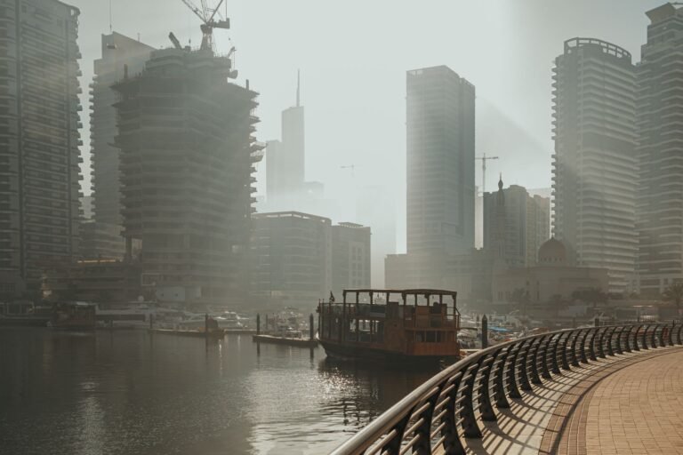 jobs in dubai for freshers starting their first Gulf career